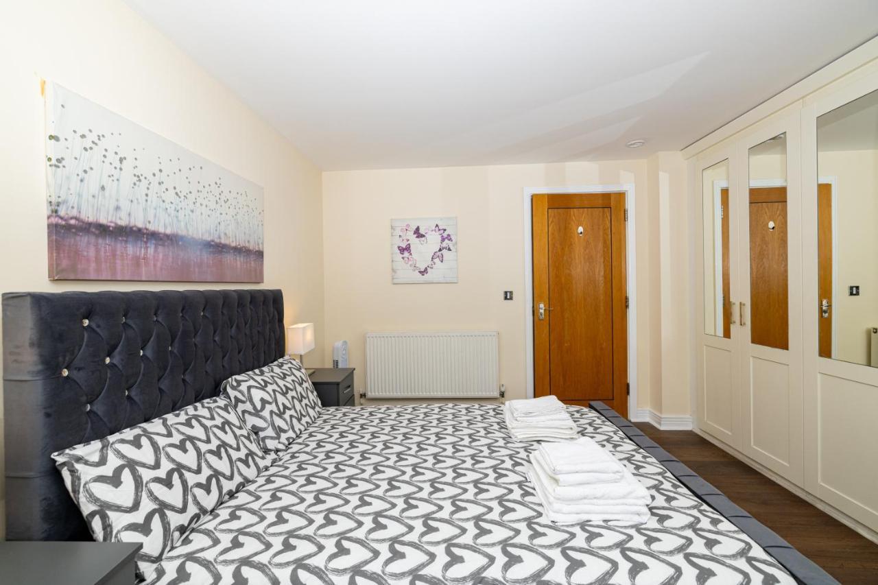 Two Bed Apartment Near Canary Wharf London Luaran gambar