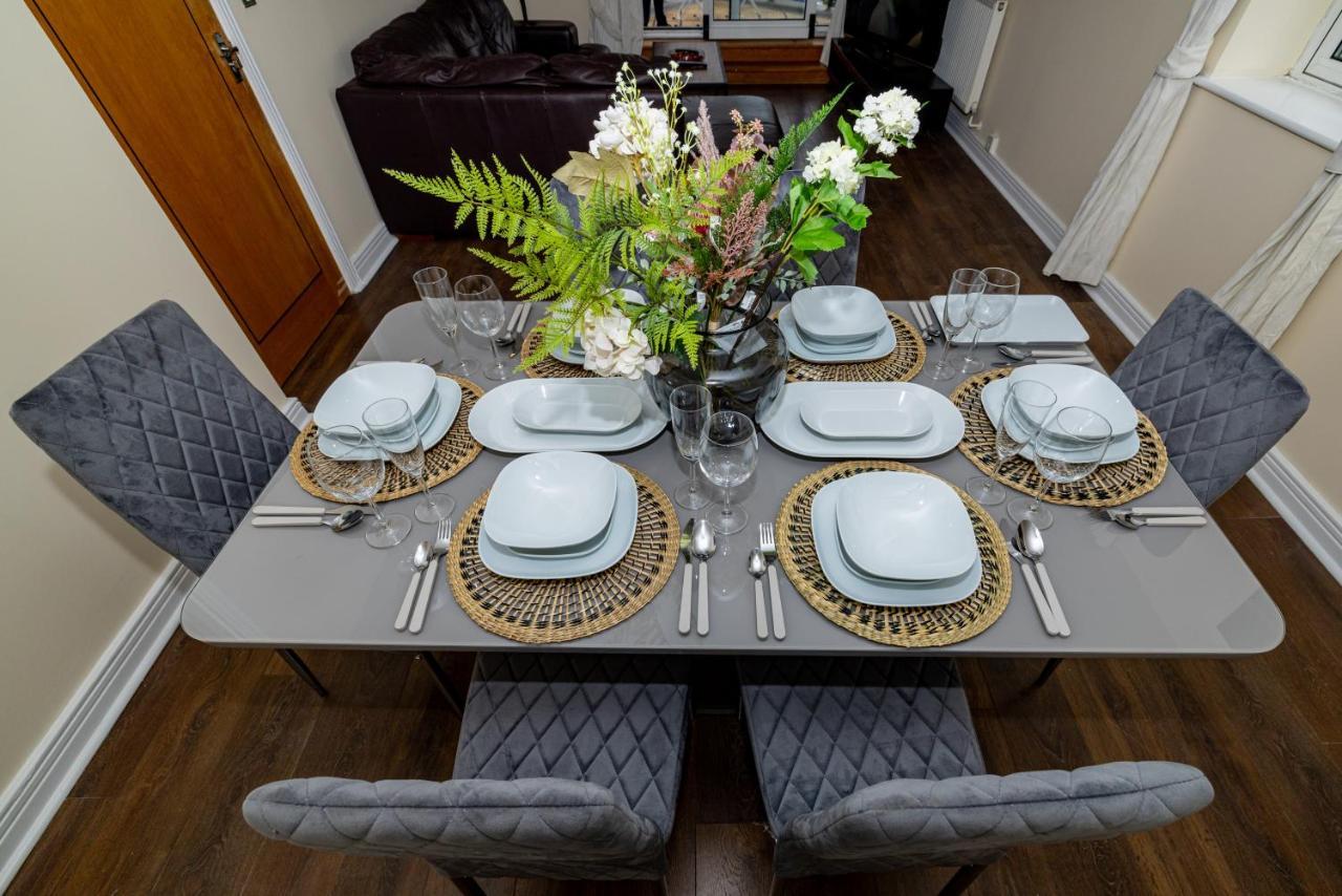 Two Bed Apartment Near Canary Wharf London Luaran gambar