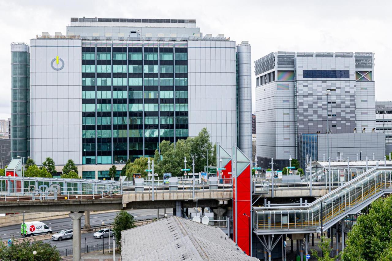 Two Bed Apartment Near Canary Wharf London Luaran gambar