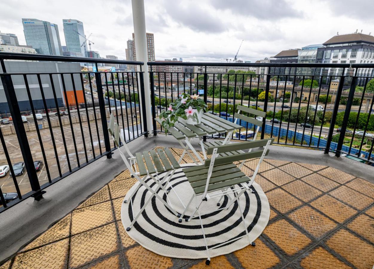 Two Bed Apartment Near Canary Wharf London Luaran gambar